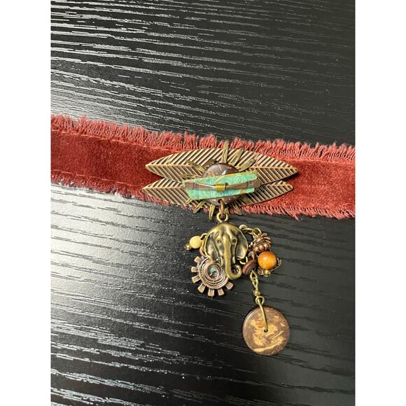 Handmade Upcycled African-Inspired Brooch Pendant Choker Necklace - Picture 5 of 7